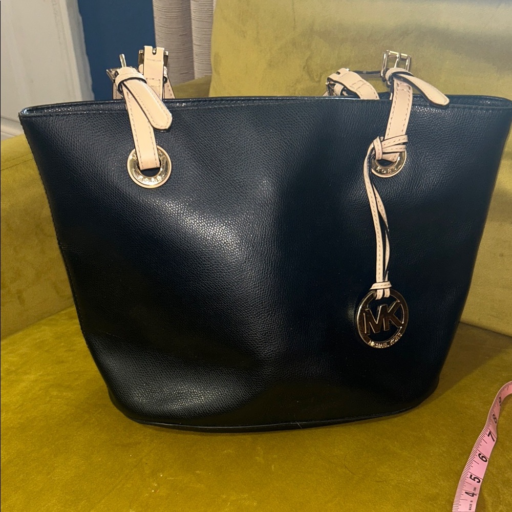 Michael Kors Black and Cream Tote Bag/purse